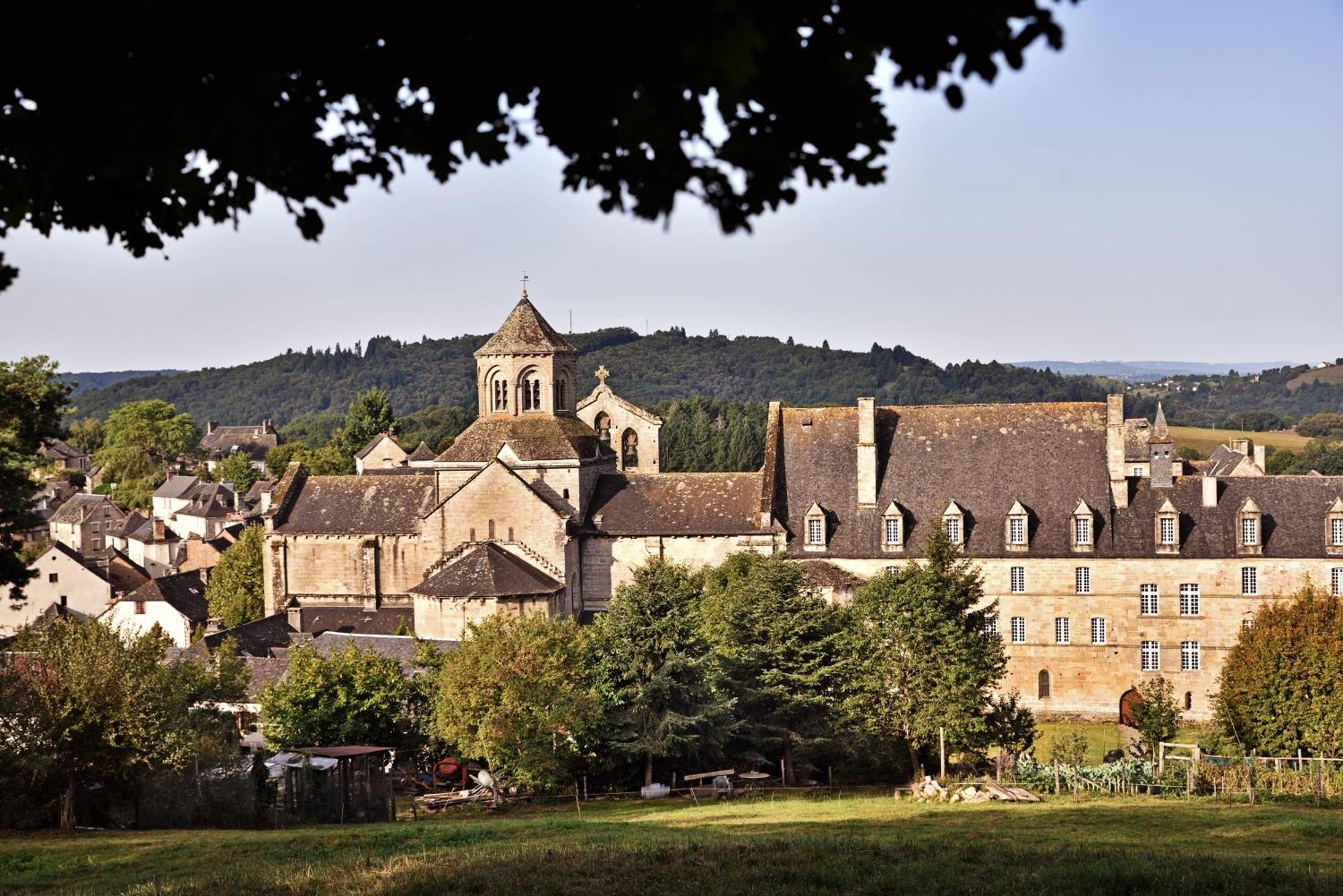 Maison d'hôtes Les jardins Saint Eloi Le Lonzac Exterior foto